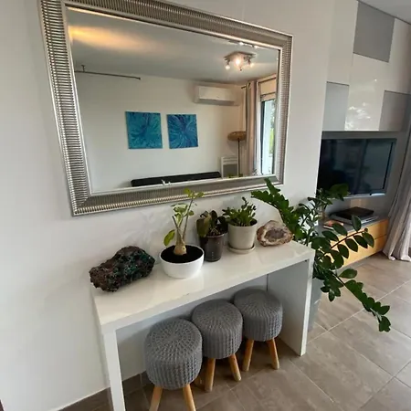 Apartamento With Pool And Terrace In *